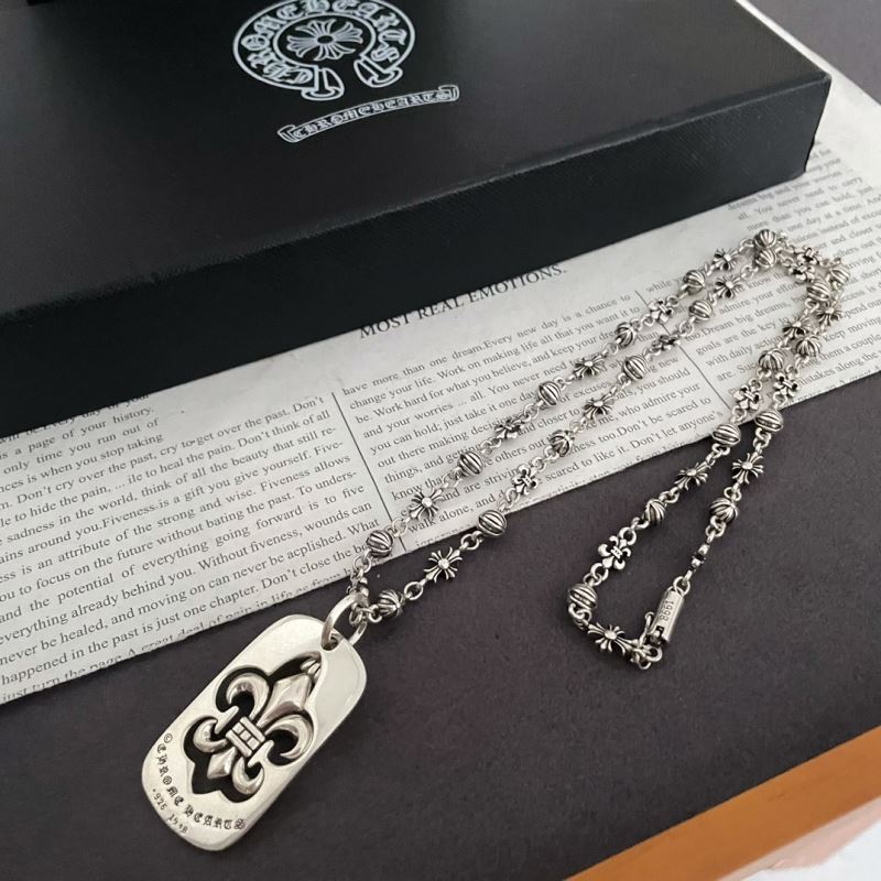 Ch**me He**ts necklaces